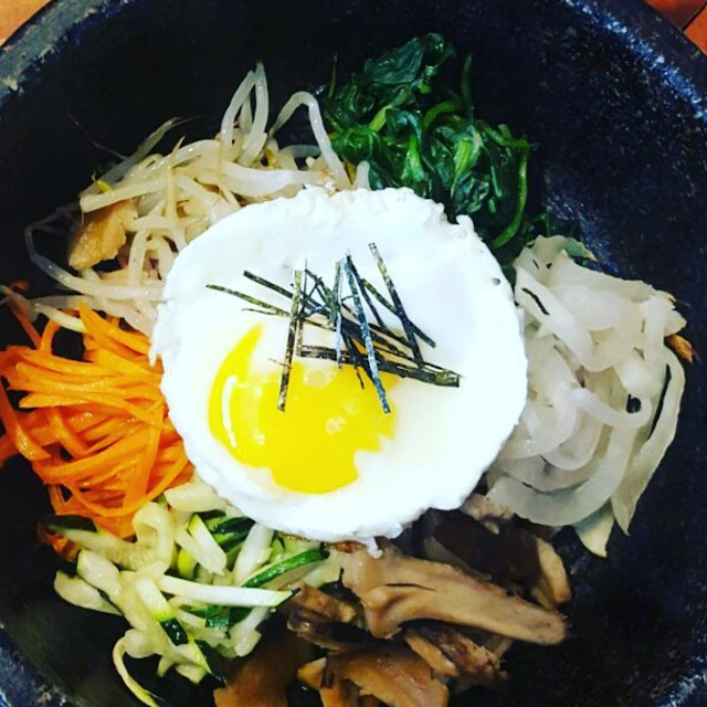 Dolsot Bibimbap