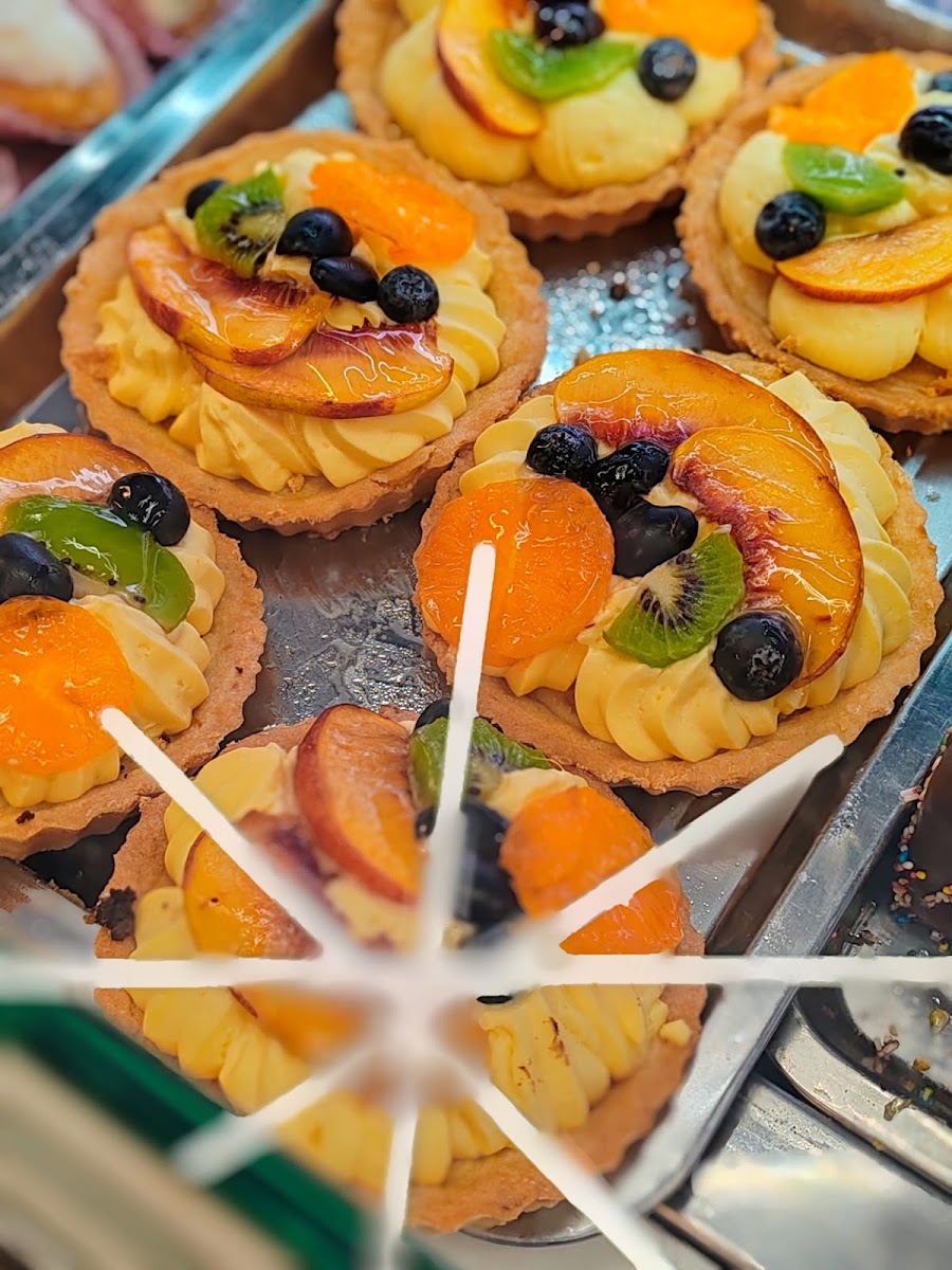 Yannis Greek Grill & Bakery Non Stop Photo 2