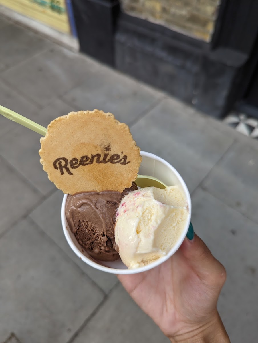 Reenie's Ice Cream Bar Photo 7