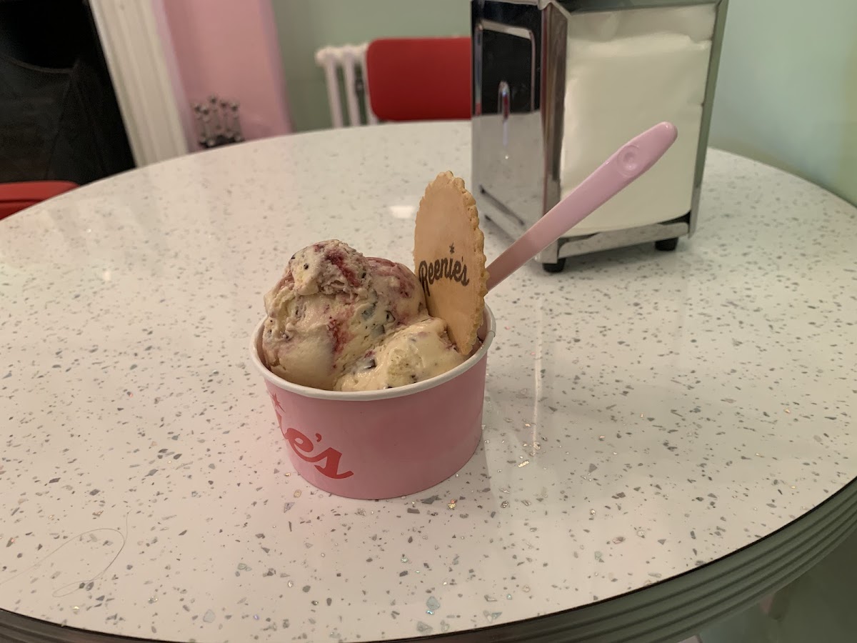 Reenie's Ice Cream Bar Photo 8