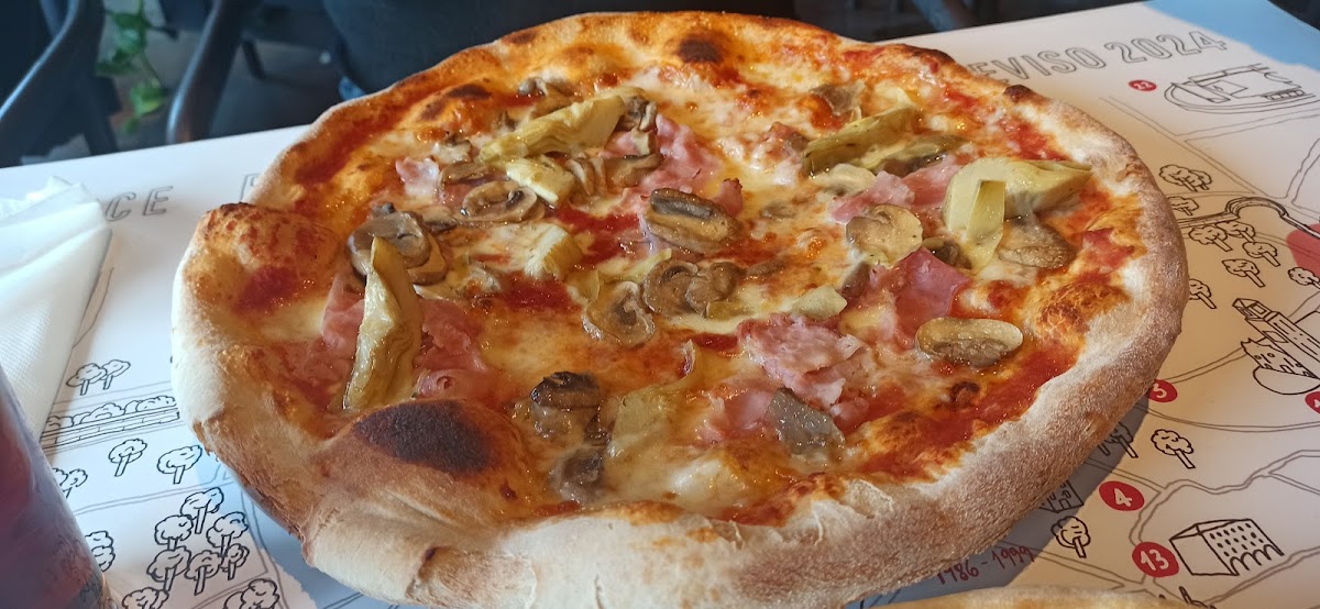 PIZZERIA PIOLA Photo 10