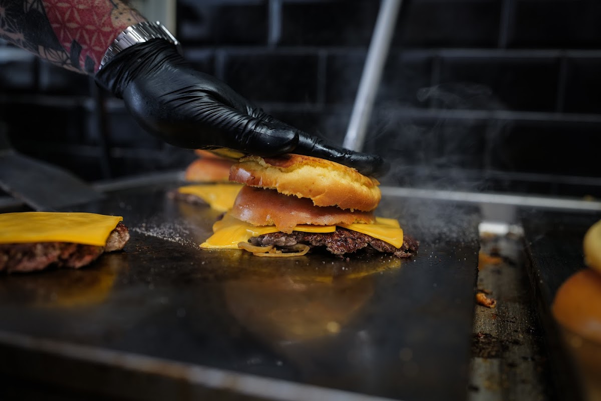 Blossom Burgers Photo 3