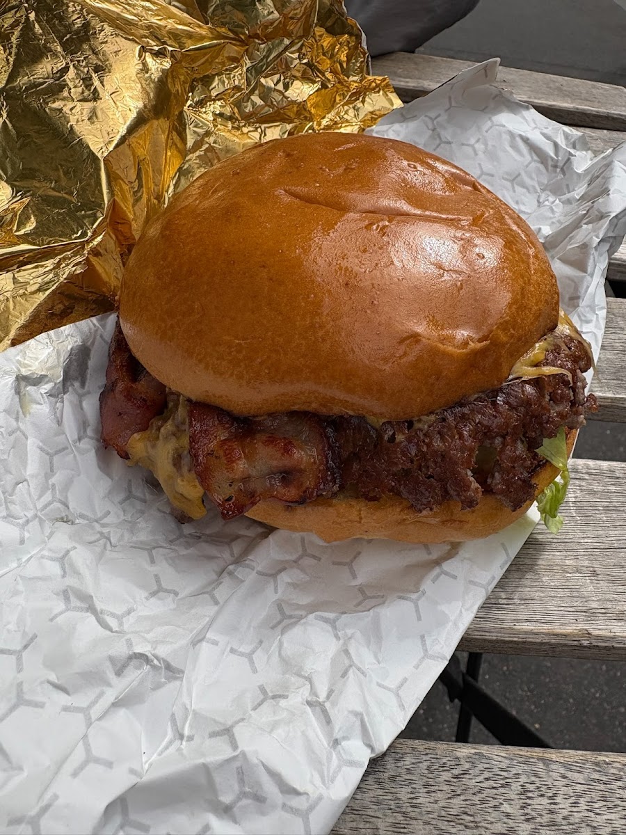 Blossom Burgers Photo 4