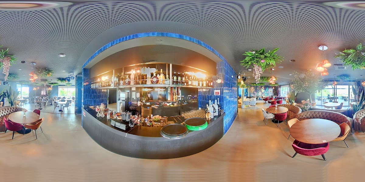 SI AI Restaurant - Bar - Lounge Photo 6
