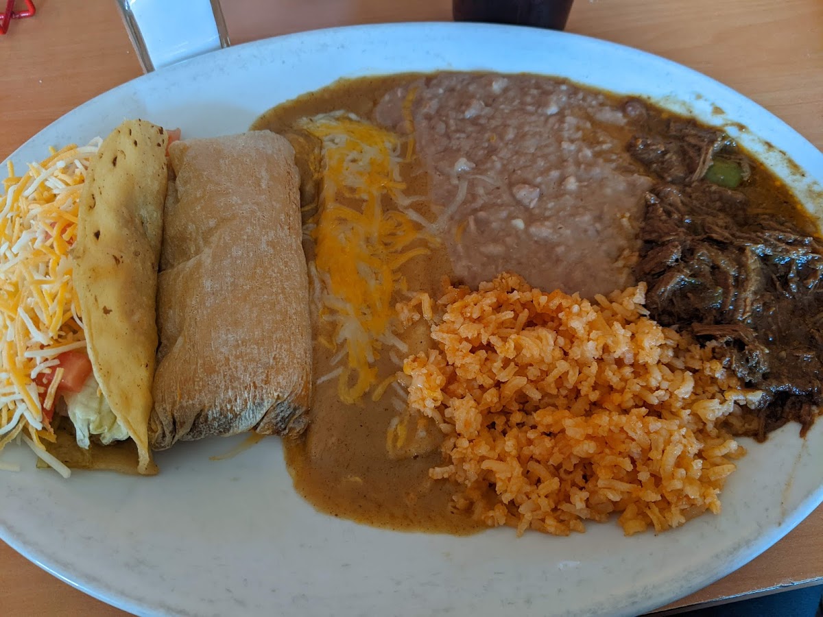 Aldaco's Taco Bar Photo 7