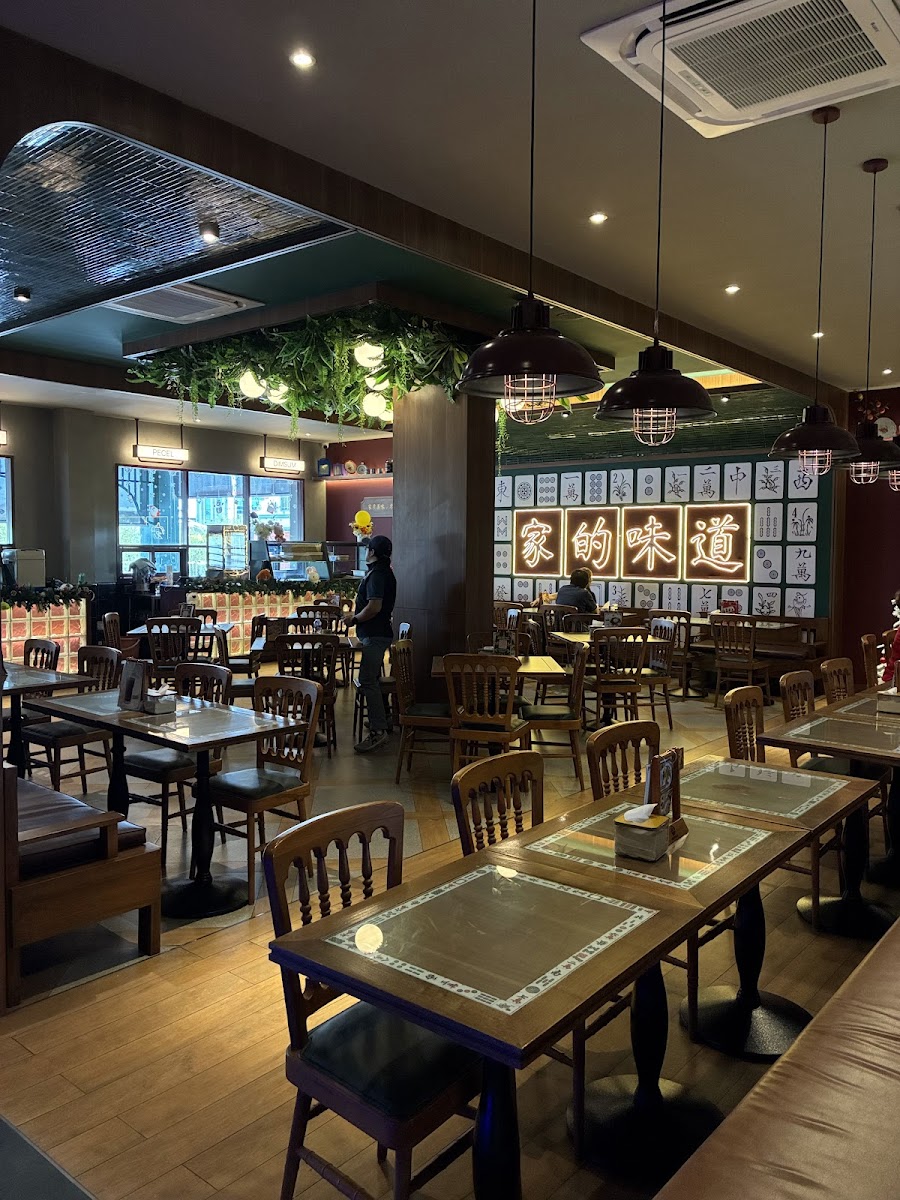 Kopitien67, Batavia Photo 6