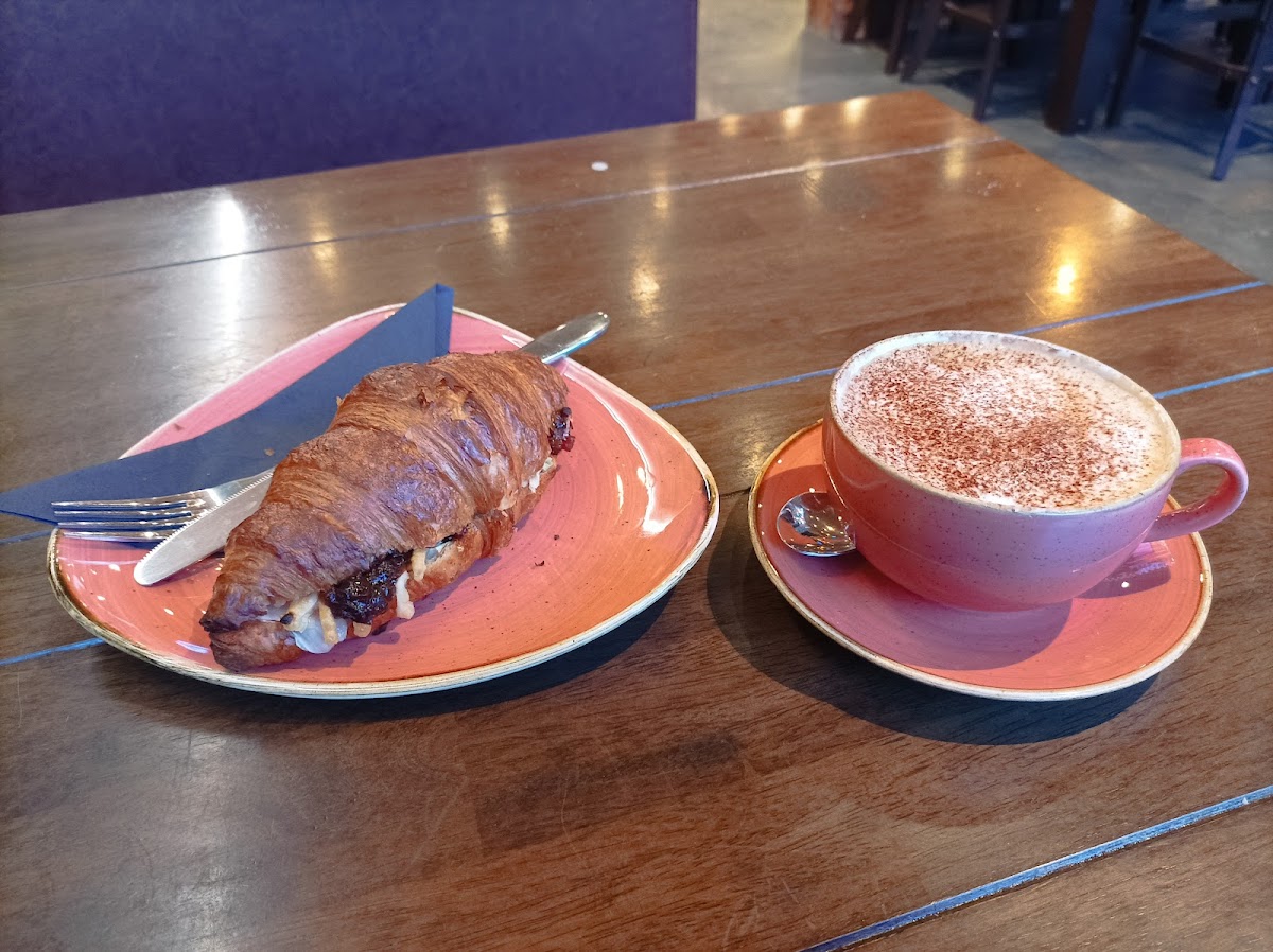 Coffee King Cafe - Halifax Photo 7