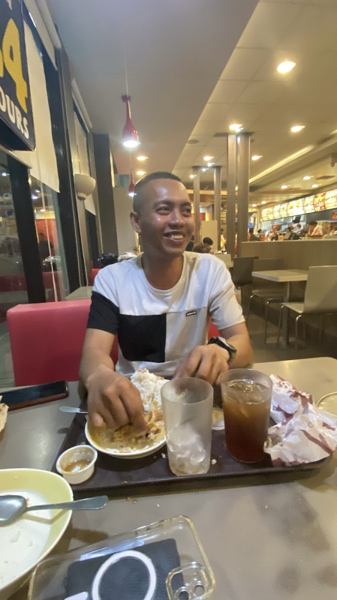 Jollibee Pampang Angeles Photo 6