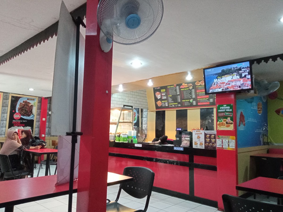 ROCKET CHICKEN BANGILAN Photo 6