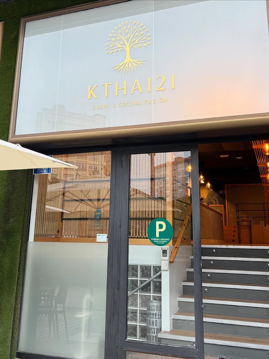 Kthai 21 sushi fusión