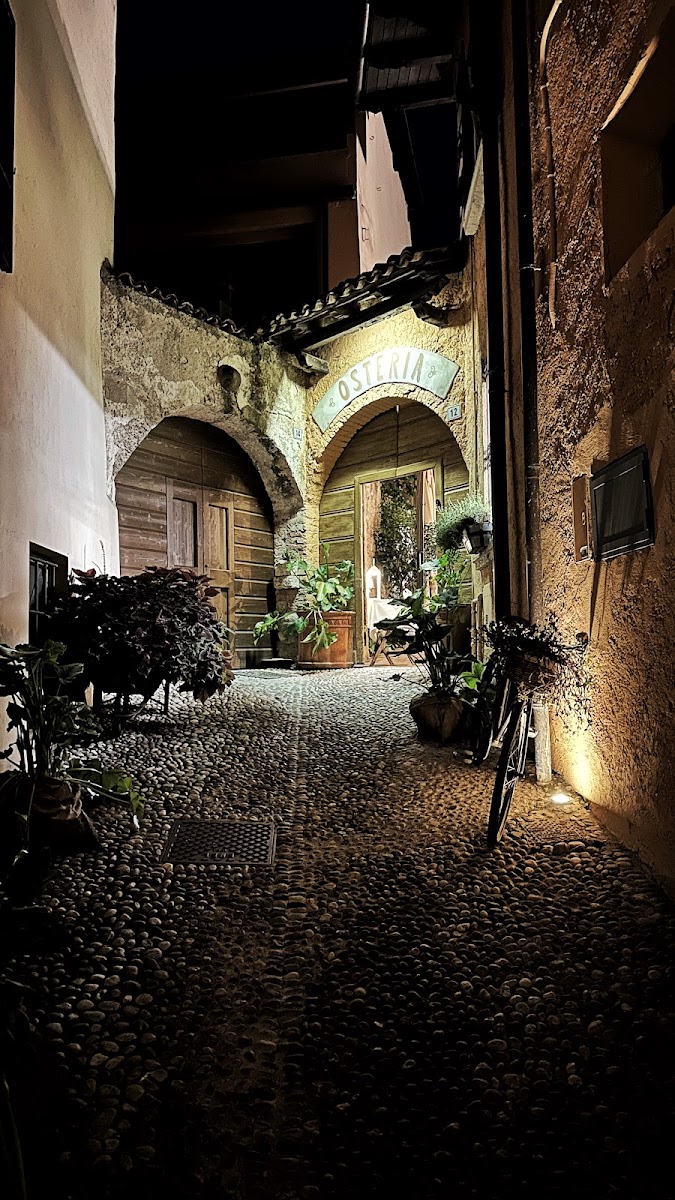 Osteria Antico Brolo Photo 4