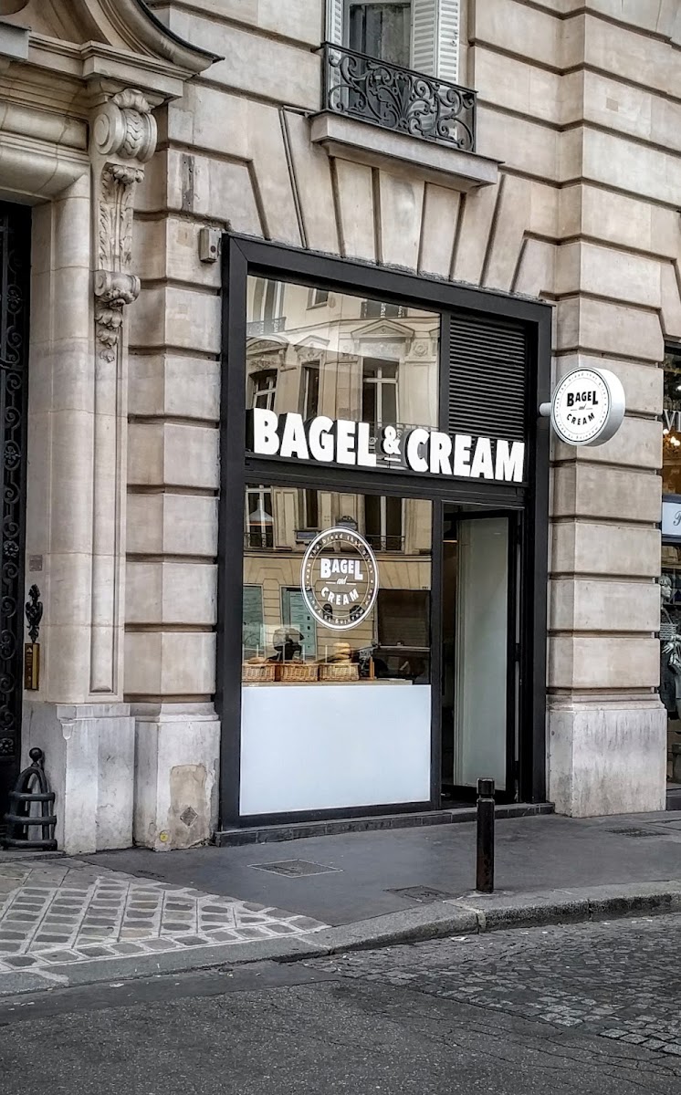 Bagel & Cream
