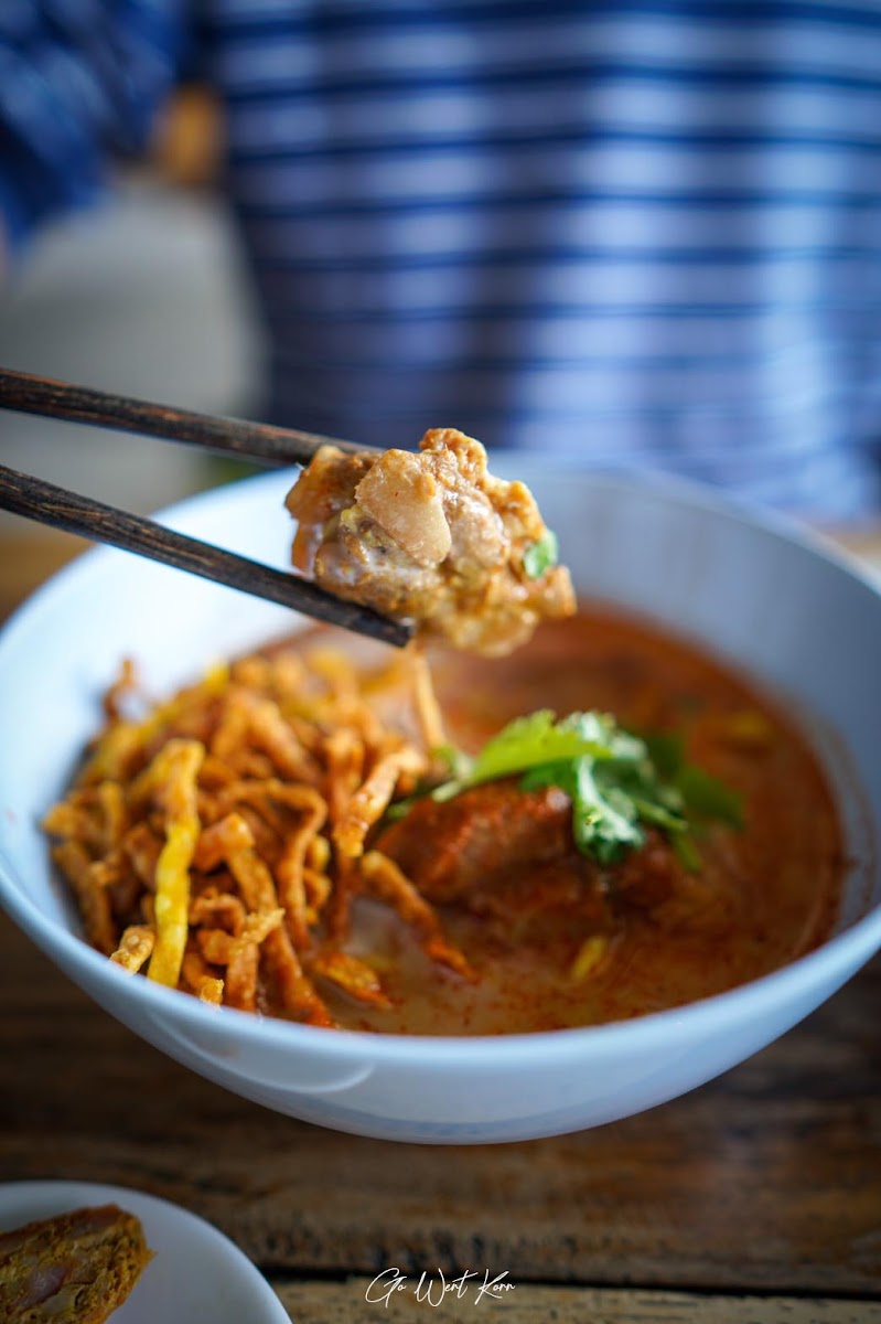 Khao Soi Mae Manee 2 Photo 10