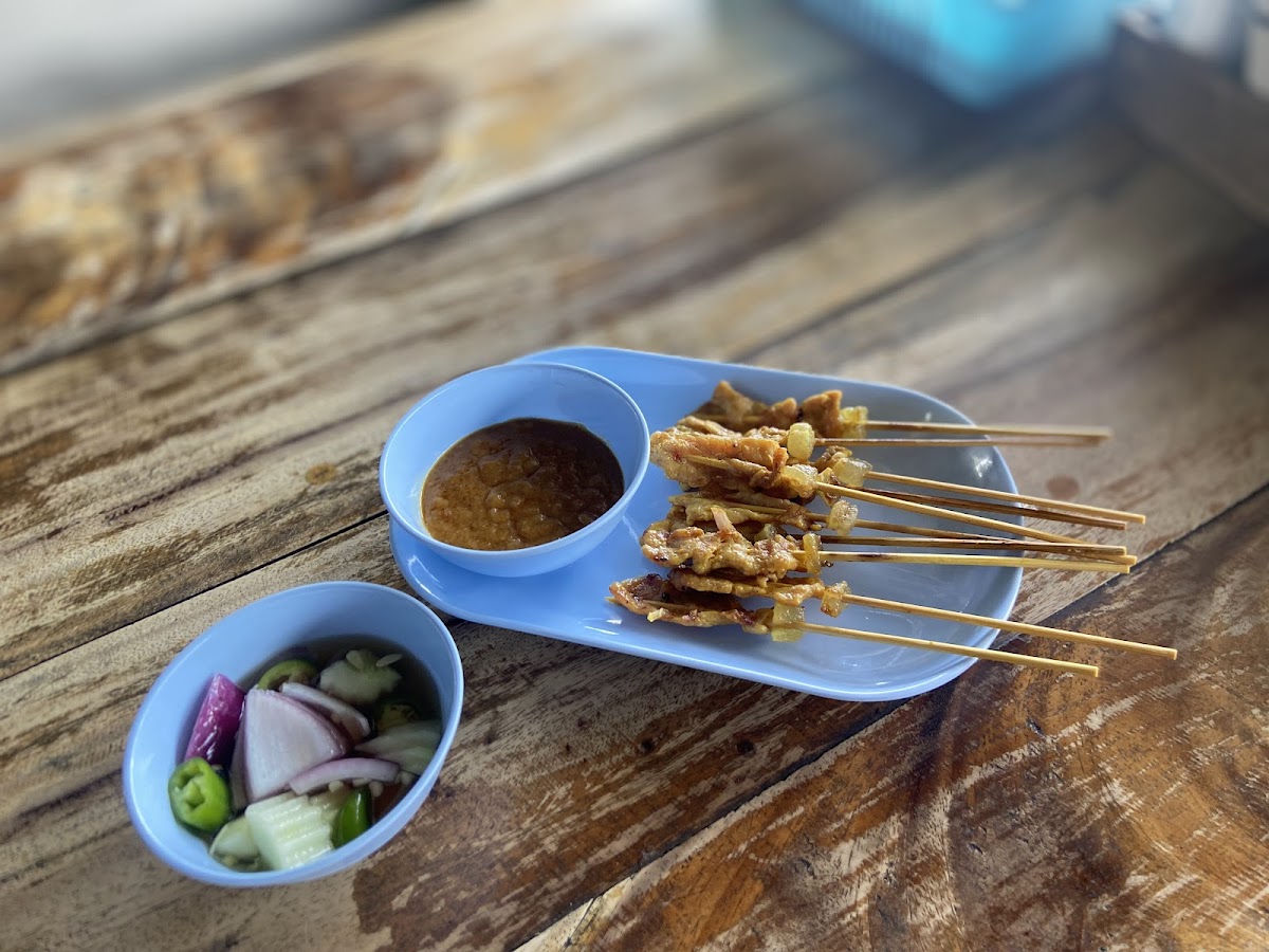 Khao Soi Mae Manee 2 Photo 6