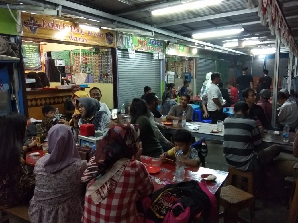 DANISA Kedai Ketan dan Tea Poci