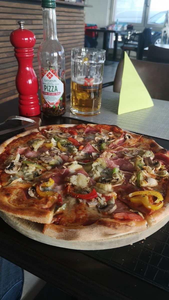 Pizzeria Ins & Bistro 10 Photo 2
