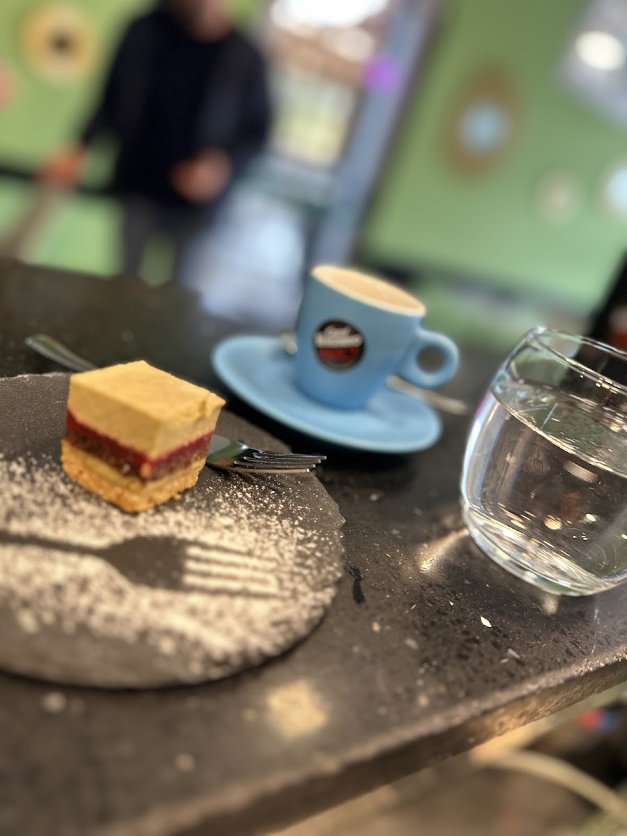 Pina's | Caffé vino e cucina Photo 10