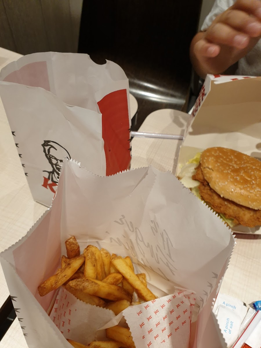 KFC Tottenham Court Road Photo 8