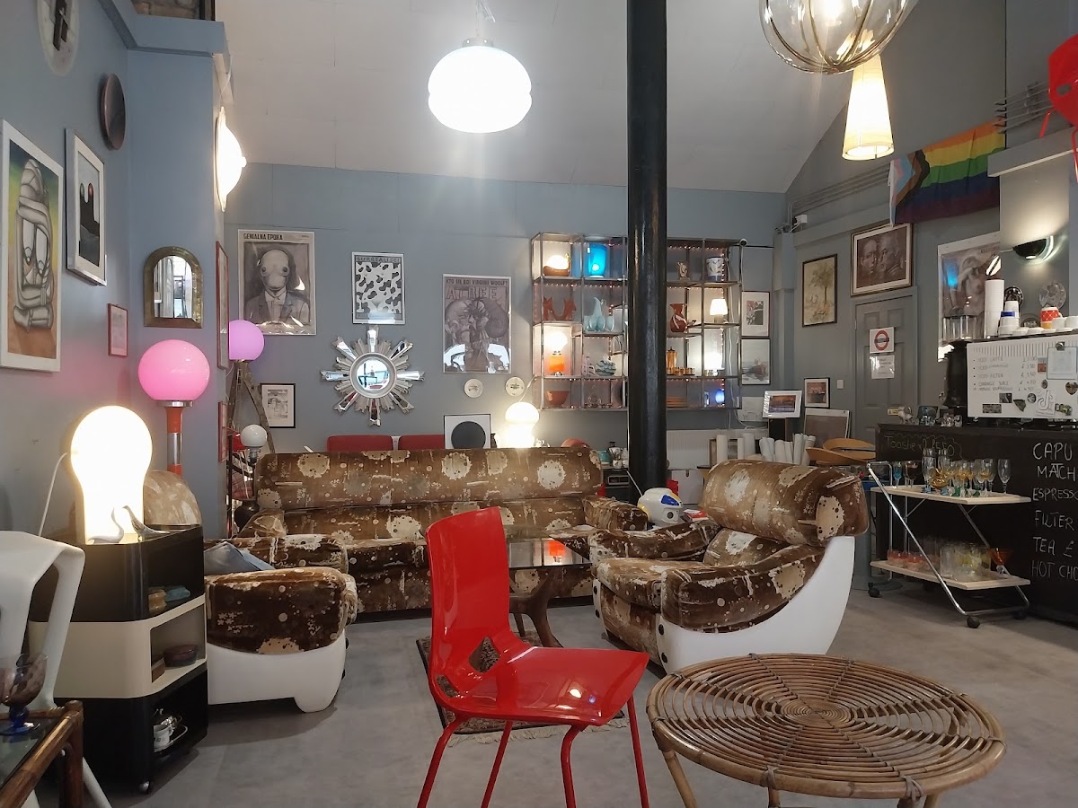 Vintage Kolektyw Cafe & Shop