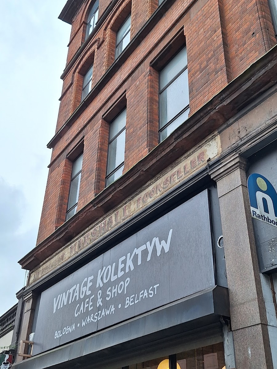 Vintage Kolektyw Cafe & Shop Photo 4