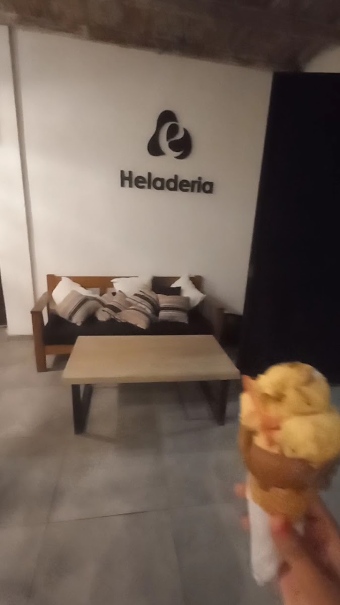 Esther Heladería y Cafetería Photo 2