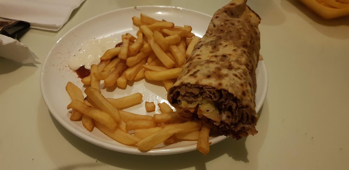 Hoxton Best Kebab Photo 4