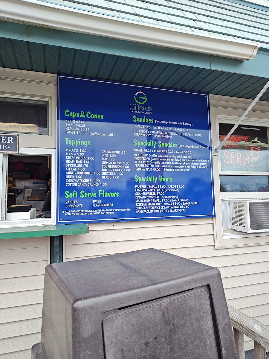 Gifford's HomeMaine Ice Cream Photo 4