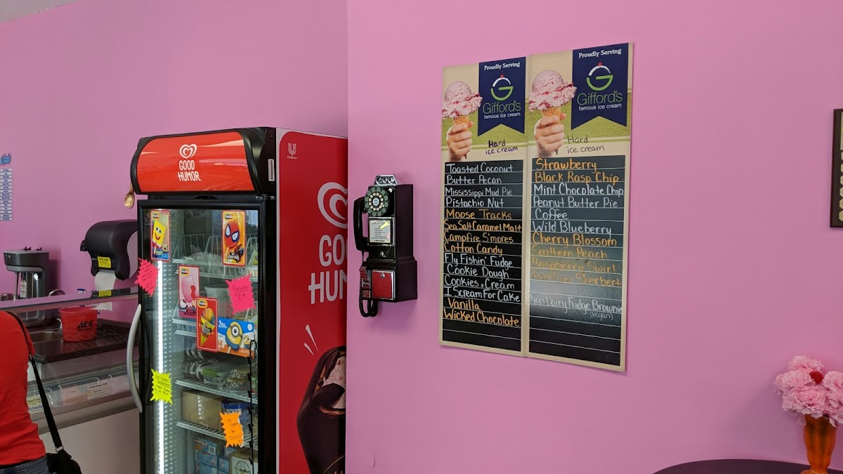 Gifford's HomeMaine Ice Cream Photo Menu 3