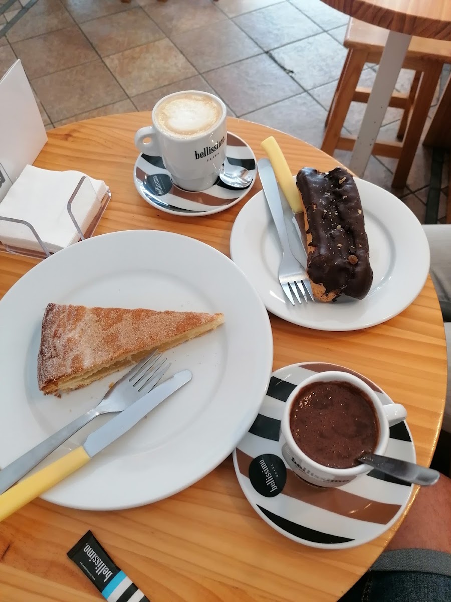 Hygge Cafe Photo 10