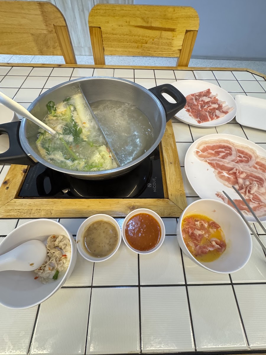 Kinn’s The Buta Buriram Photo 2
