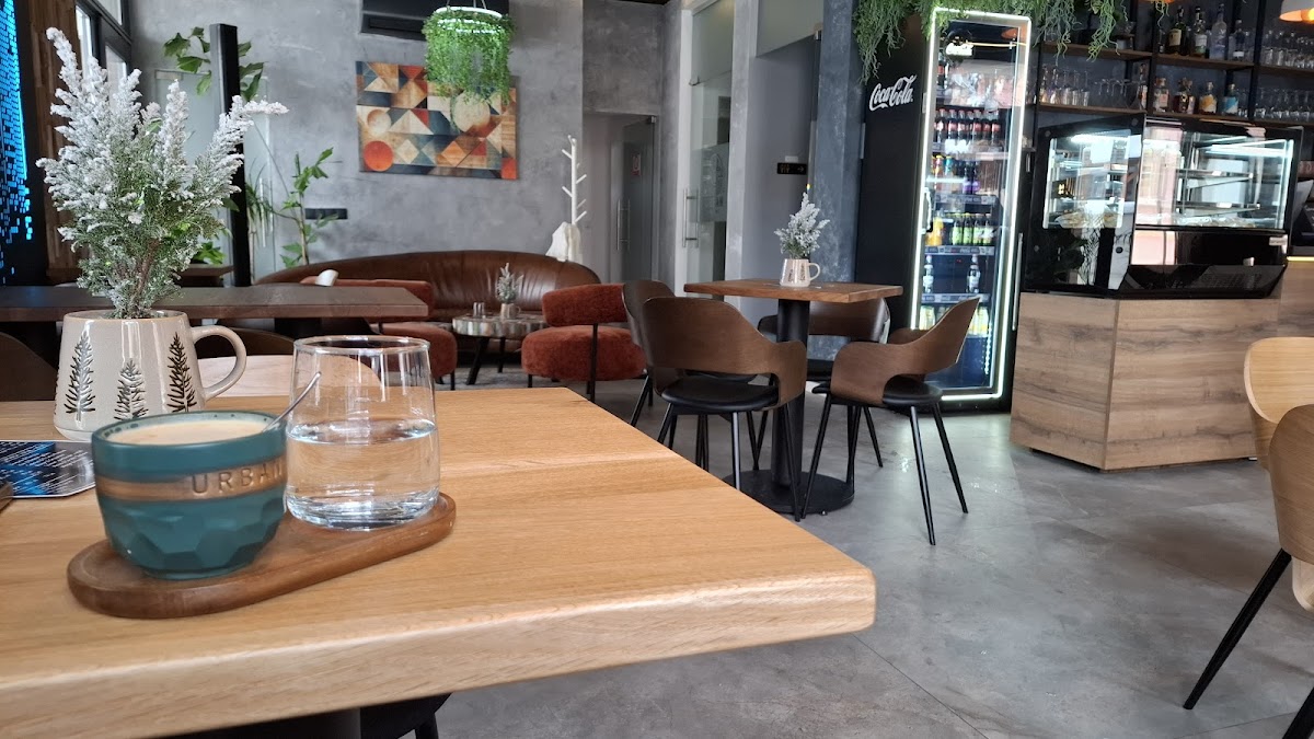 Urban Caffè & Bar Photo 6