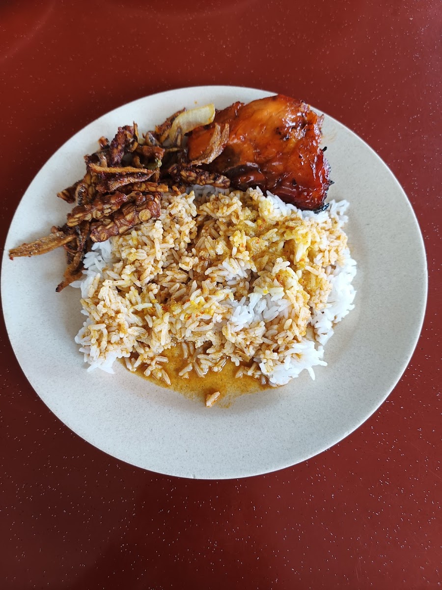 Muhass Restaurant Photo 7