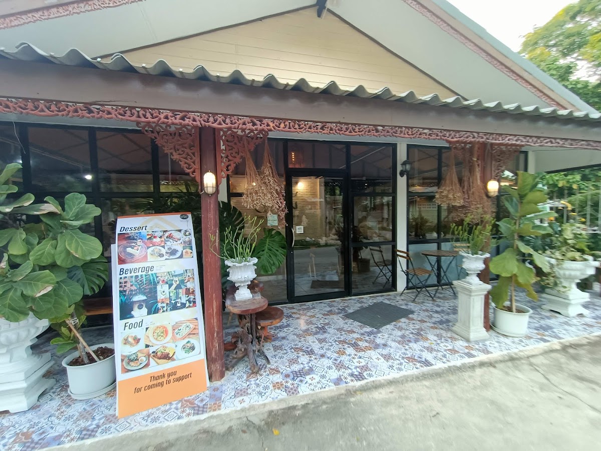 ร้าน คำโม Kummo coffee & Bistro