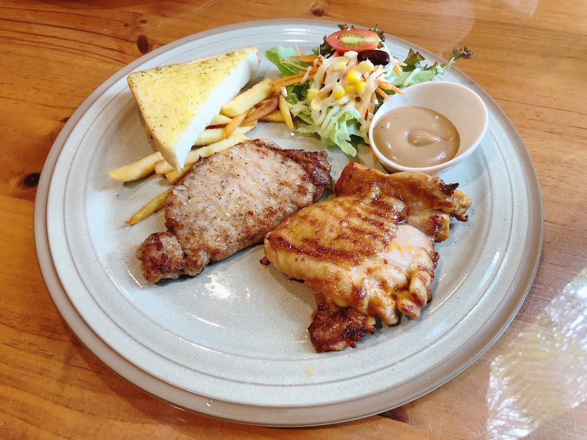 ร้าน คำโม Kummo coffee & Bistro Photo 6
