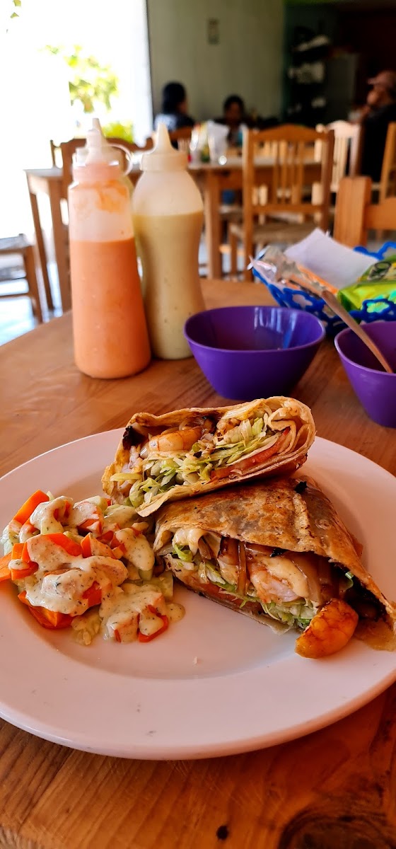 Mariscos y Burritas Los Tóxicosss Photo 8