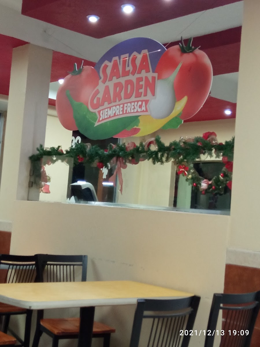 El Pollo Loco Photo 6