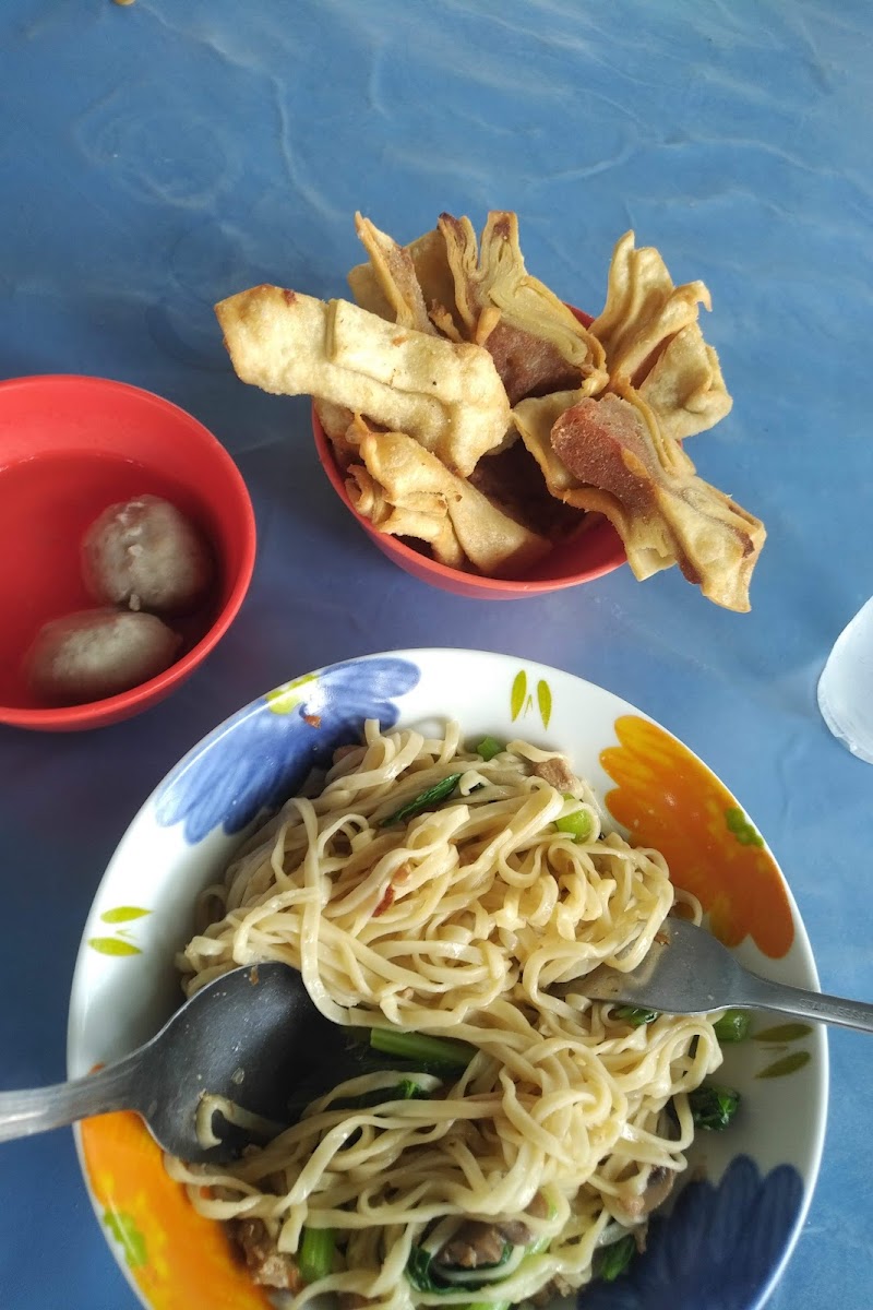 Bakwan & Mie Santun Rungkut Photo 6