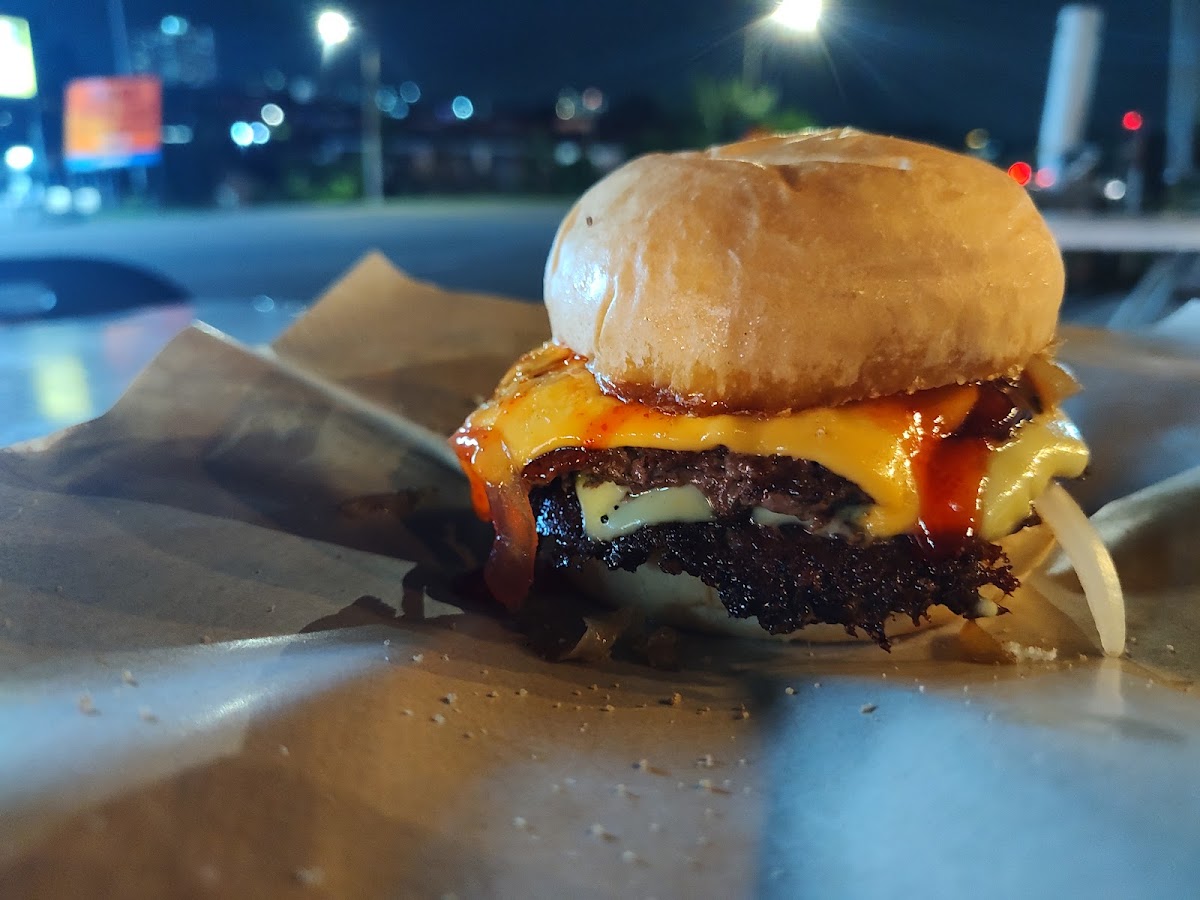 GTR Burger Century JB Photo 5