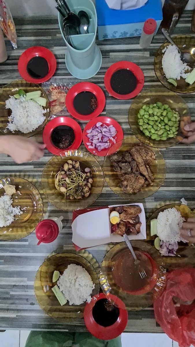 Ayam Goreng Putra Pemuda Photo 2
