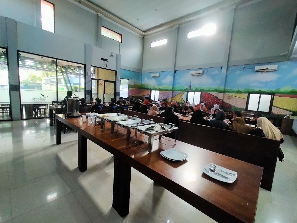 Pandan Wangi Resto Tuban Photo 4
