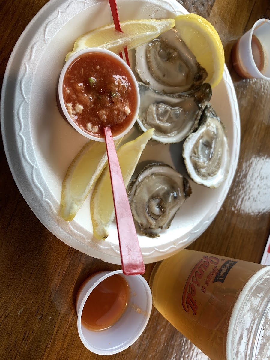 Flo's Clam Shack Photo 7