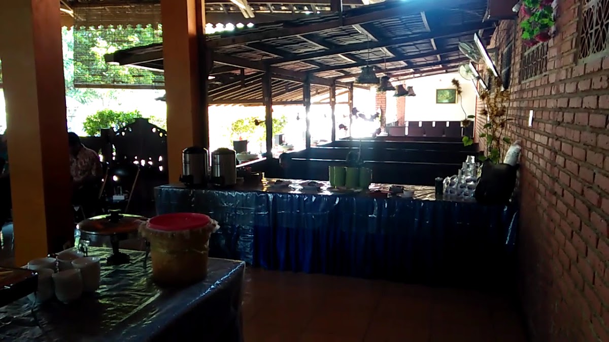 Rakitos Lesehan & Resto Photo 2