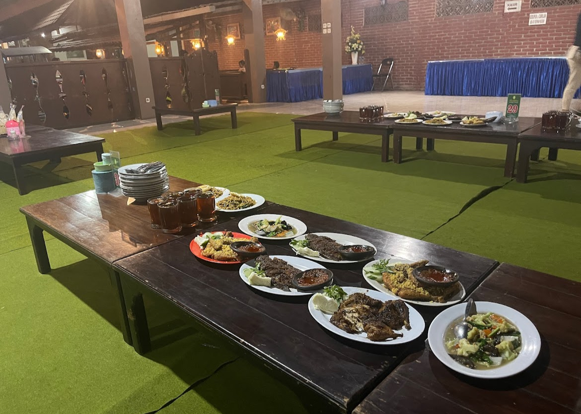 Rakitos Lesehan & Resto Photo 3