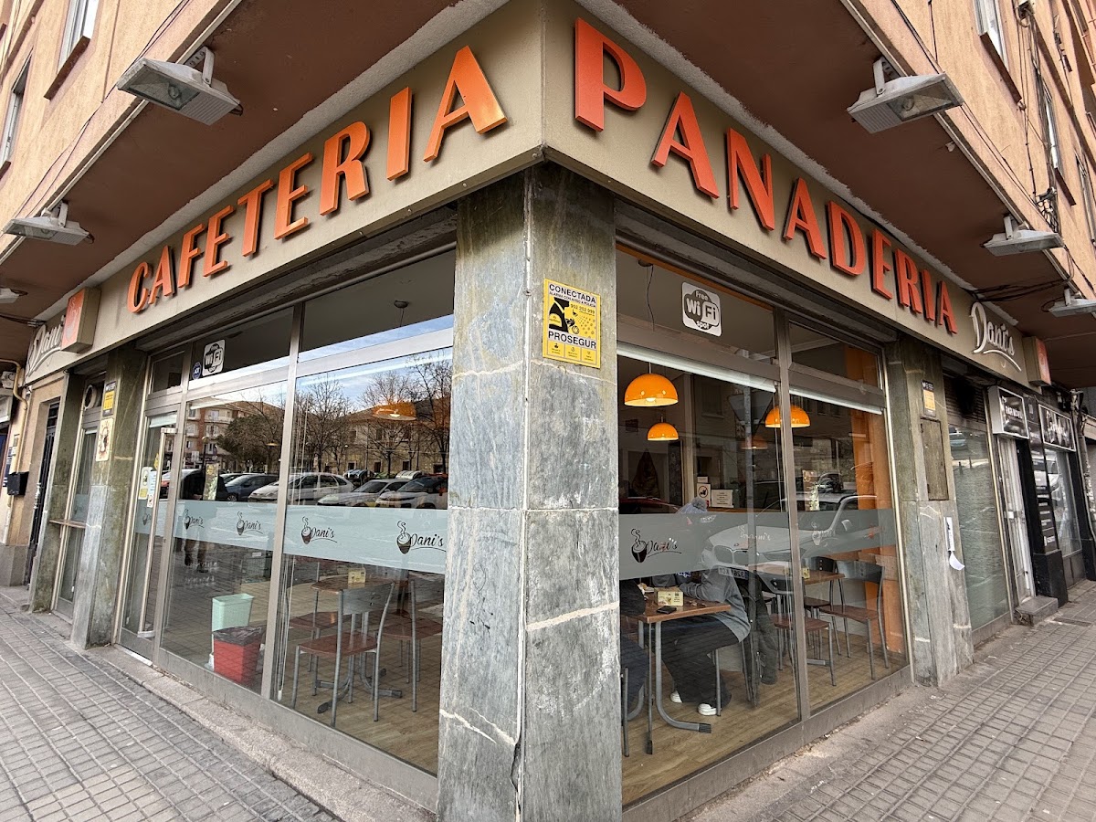 Dani's Cafetería Panadería