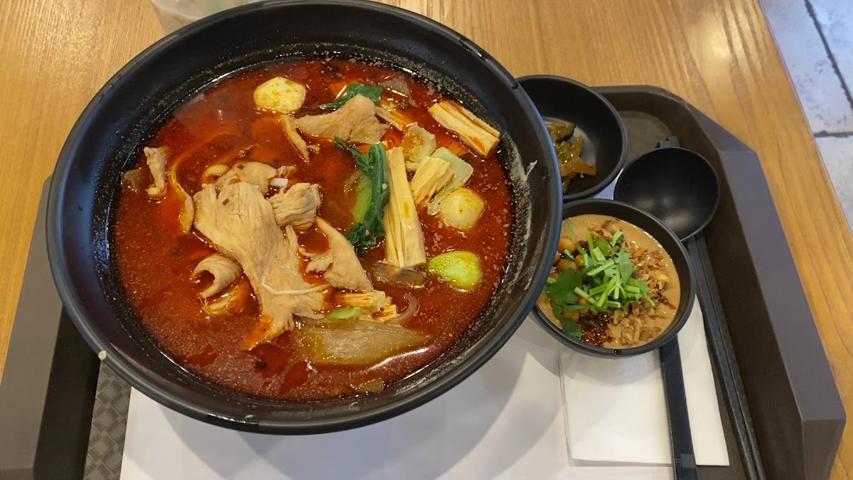 Jins Haus Malatang 麻辣隔壁 正宗麻辣烫 Photo 2