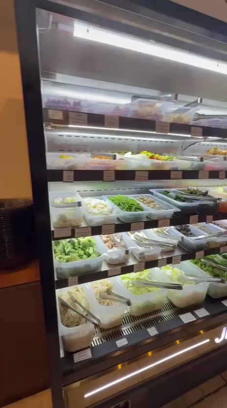 Jins Haus Malatang 麻辣隔壁 正宗麻辣烫 Photo 7