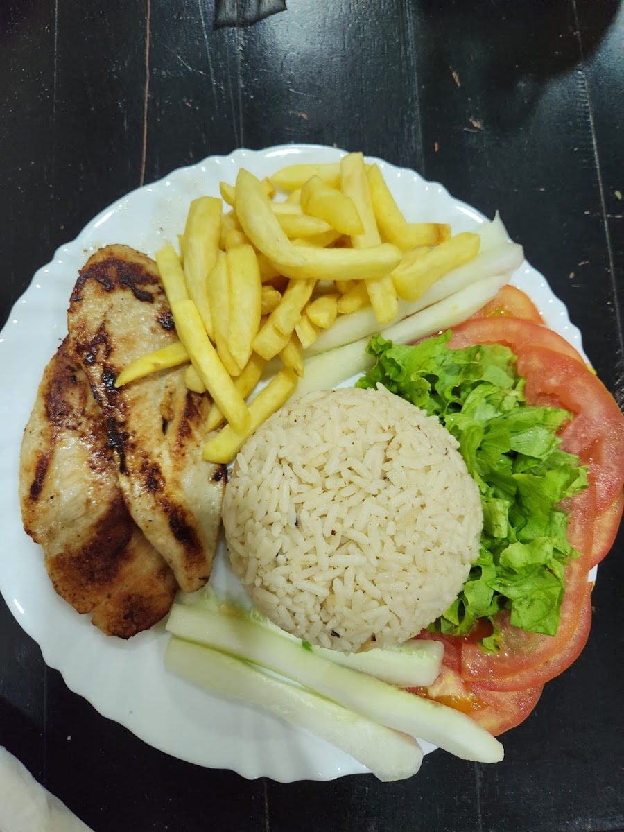 Restaurante & Pizzaria O Gonçalinho Photo 10