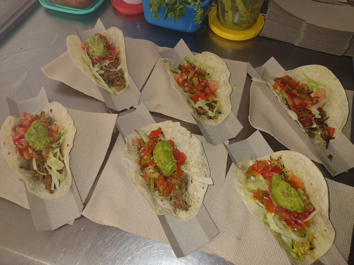 Lo de Luis Crepas y Tacos Photo 10