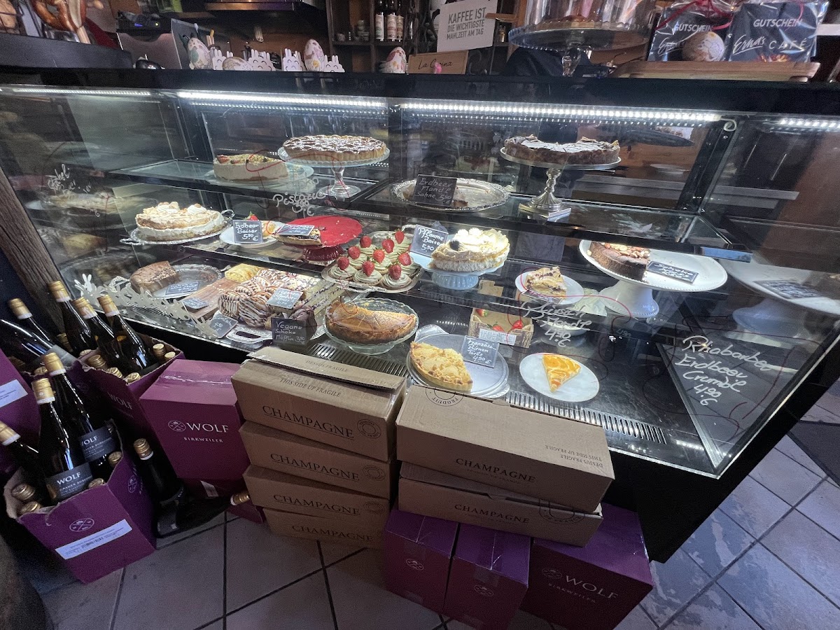 Erna's Cafe Photo 5