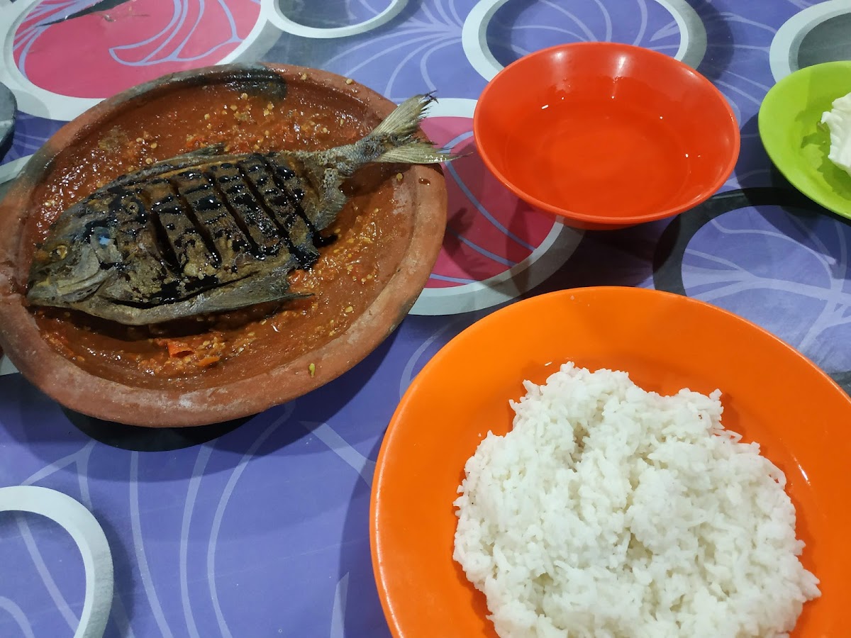 Rumah Makan Sari Laut CJDW Photo 7